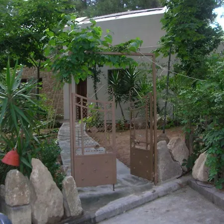 Villa-irini Hébergement de vacances *